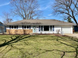 1130 Patterson Dr, Morris, IL 60450