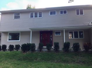215 Secor Rd, Hartsdale, NY 10530