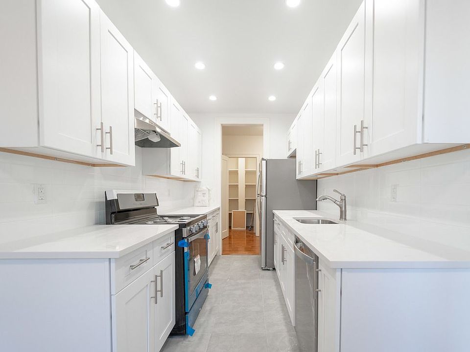 1st image of 420 Avenue F APT 2B