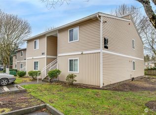 12513 NE 130th Way APT C201, Kirkland, WA
