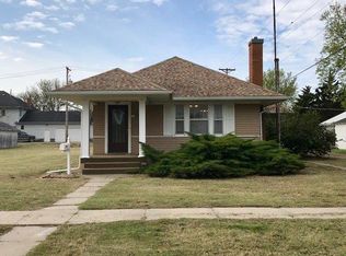 213 W Kansas Ave, Smith Center, KS 66967