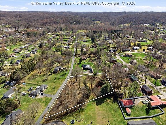 5th image of 109 Maplewood Ests