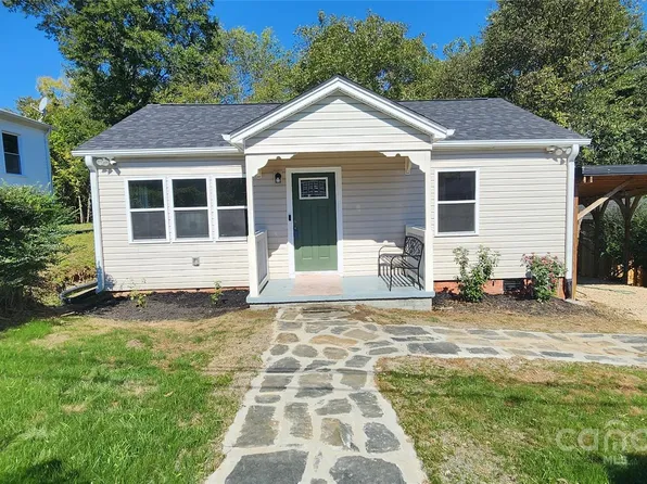87 Woodsdale Pl SE, Concord, NC 28025