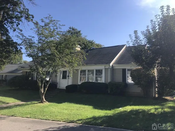 687 Yarborough Way #B, Monroe Township, NJ 08831