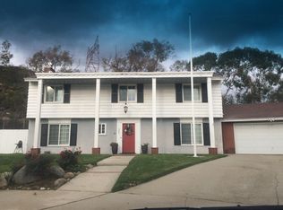 2520 Primrose Ln, Upland, CA 91784