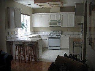 Bright spacious kitchen