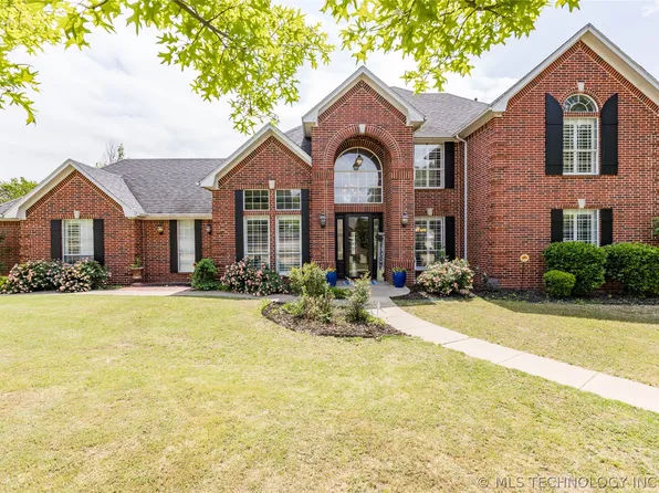 3029 Preston Wood Cir, Durant, OK 74701