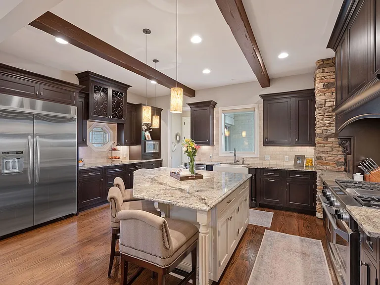 7715 Cathedral Hill Dr — Photo 9