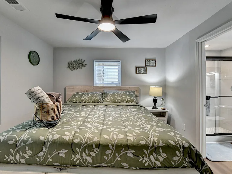 175 Burbank Dr NW #B — Photo 18