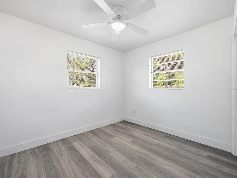 1105 Lincoln Ter — Photo 15