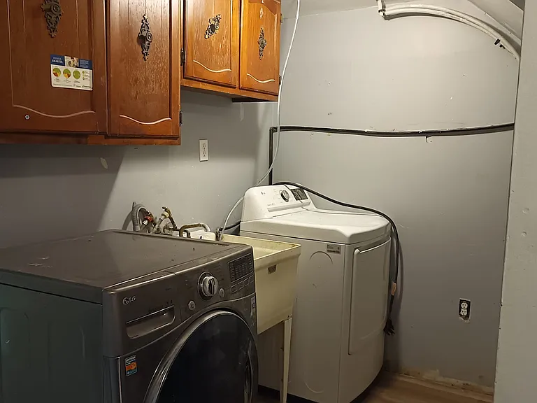 25 Elizabeth St #0 — Photo 13