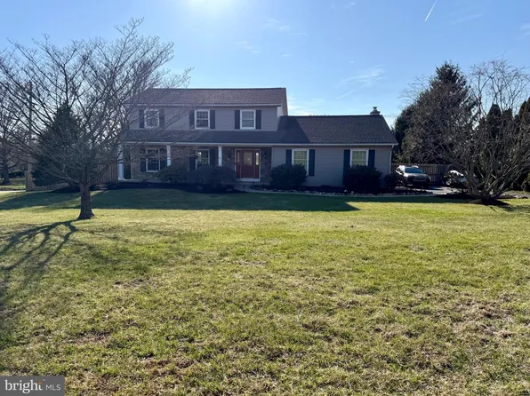 2 Audrey Lynn Dr, Coatesville, PA 19320