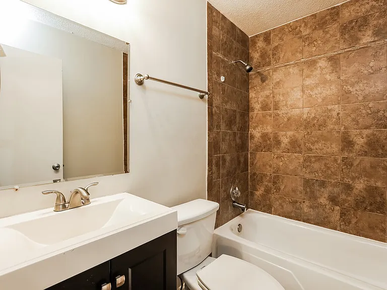 2410 Ozark Trl SW — Photo 14