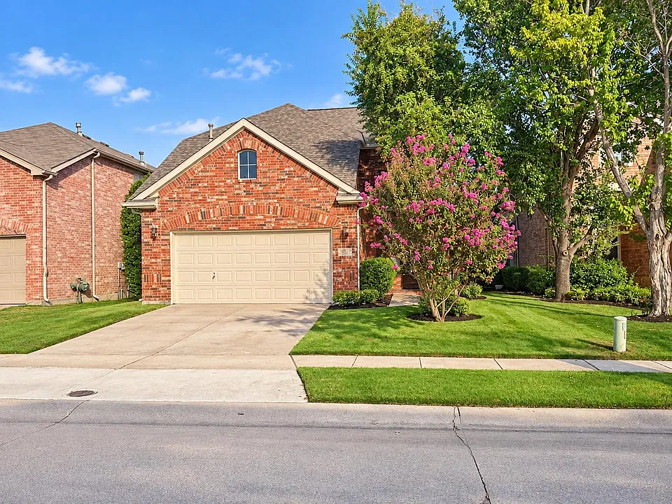 2113 Reston Dr