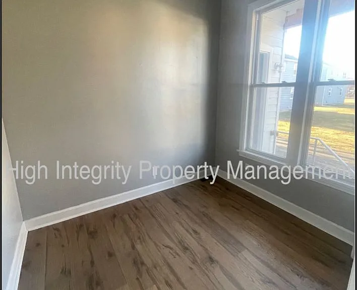 766 Pennsylvania Ave — Photo 2