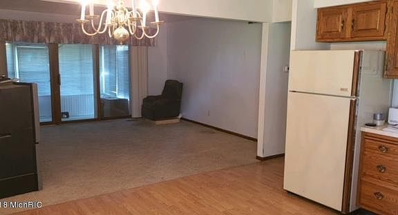 5th image of 5972 Leisure South Dr SE