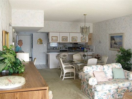 5th image of 799 W Ocean Dr Unit 201
