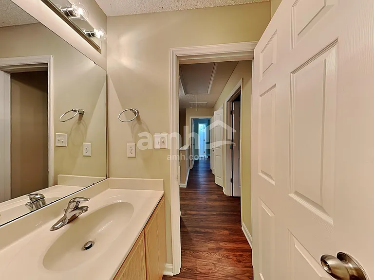 803 Woodgreen Dr — Photo 16