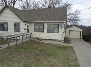 105 Lacona Ave, Des Moines, IA 50315