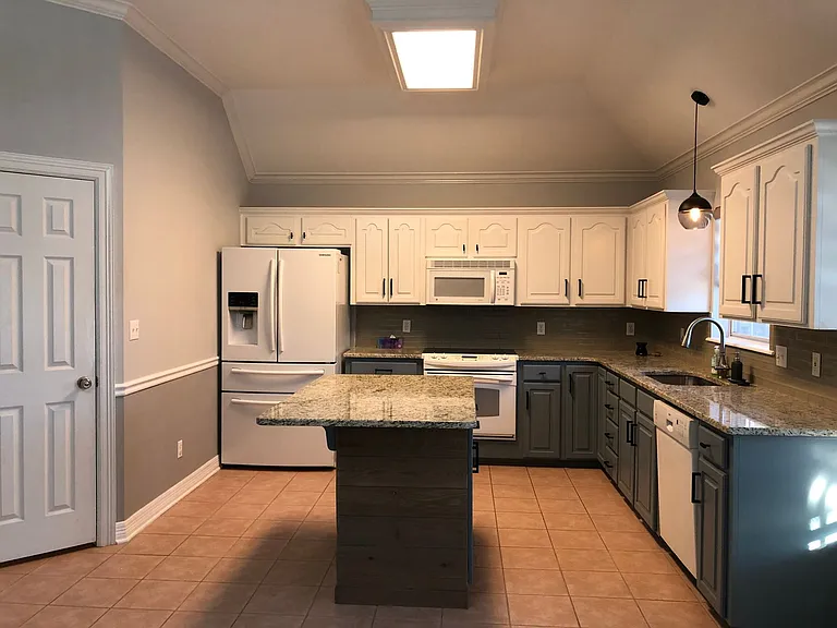 6000 Zachary Cir — Photo 11