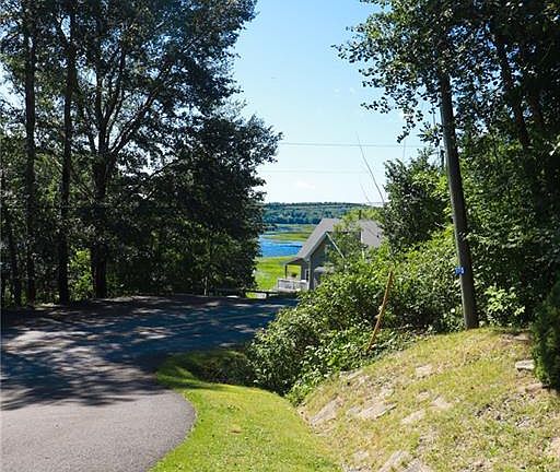 2nd image of 170 Norton Shore Rd
