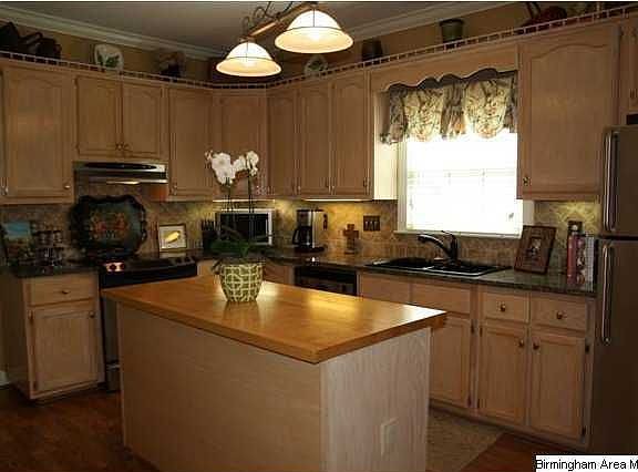 5th image of 2613 Kemp Ct