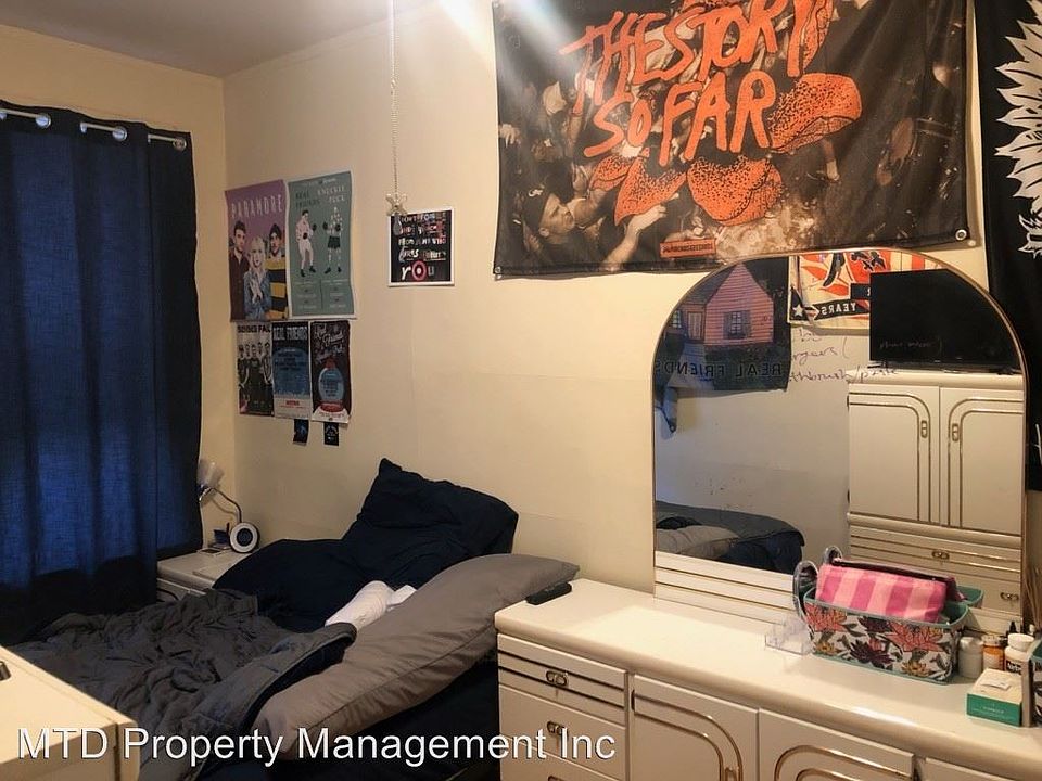 2nd image of 1022 W Loyola Ave APT 3E