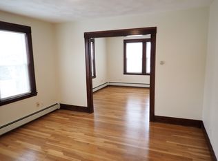 6 Lawrence St #B, Waltham, MA 02451