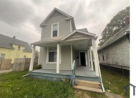1390 W Woodruff Ave