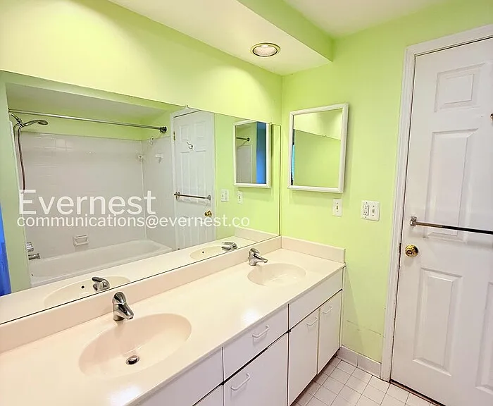 42021 Banbury Ct — Photo 24