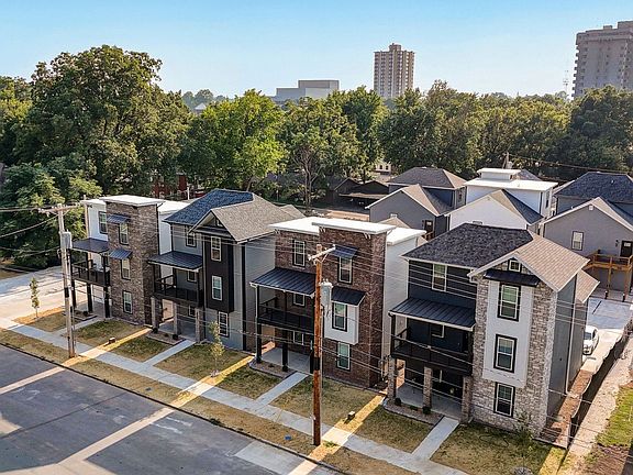 2nd image of 304 S Hampton Ave #B