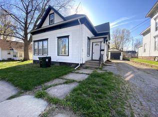 813 W 2nd St, Waterloo, IA 50701