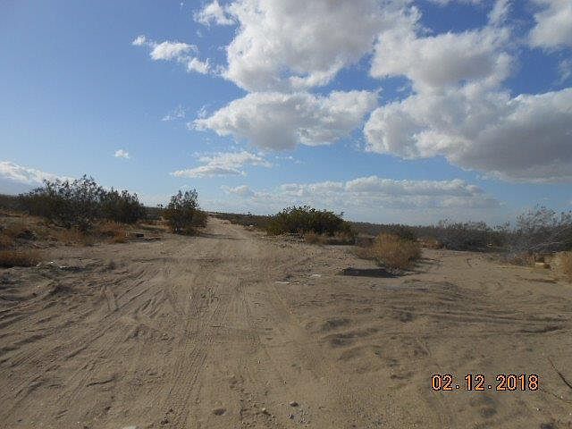 2nd image of 13078 Luna Rd