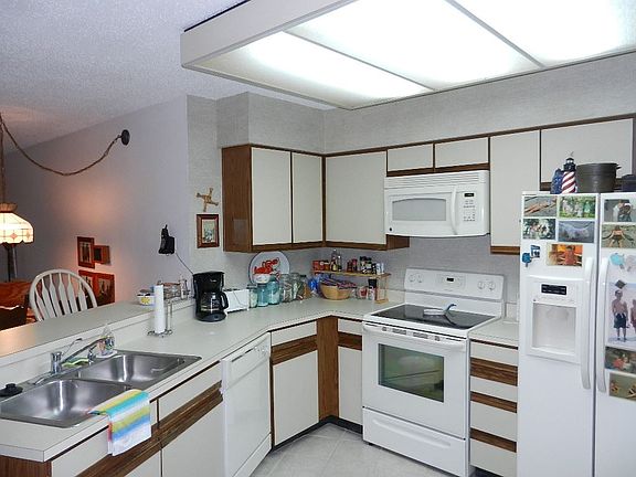 2nd image of 114 Aegean Vista Way