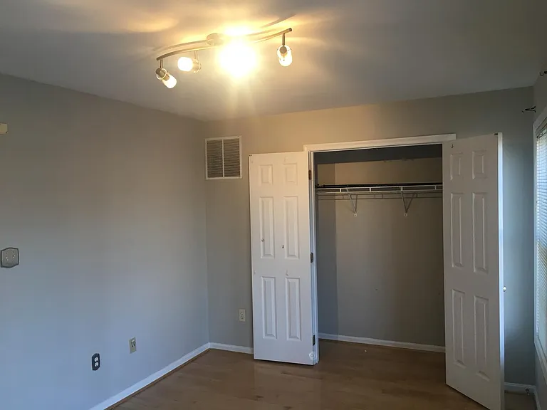 1638 S Taylor St — Photo 18
