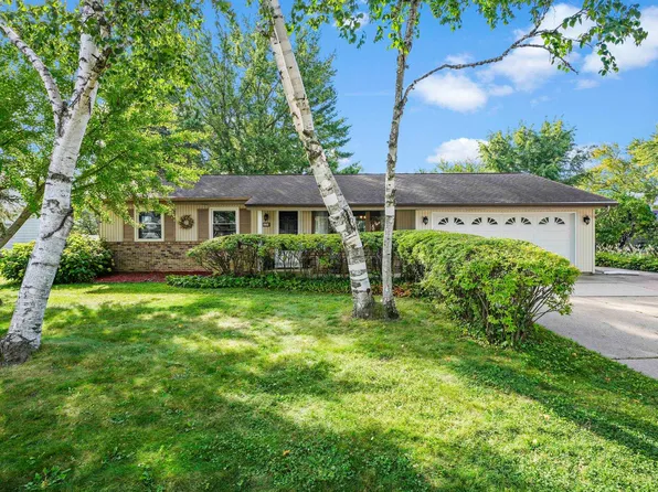 3214 Berkshire Rd, Janesville, WI 53546