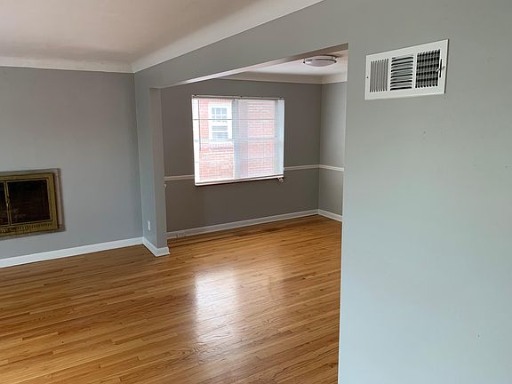 4th image of 7104 Dartmouth Ave #2FL