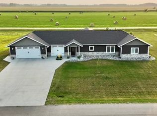 319 5th St NW, Ulen, MN 56585