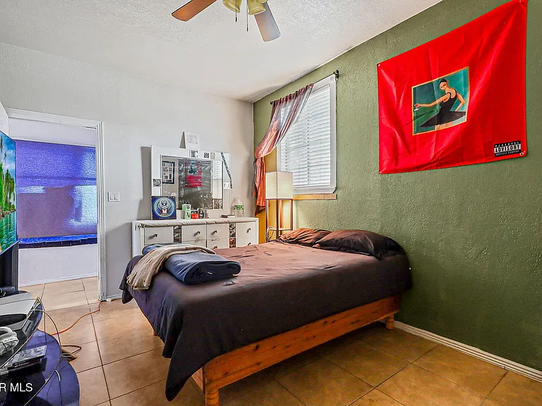209 N Seville Dr — Photo 16