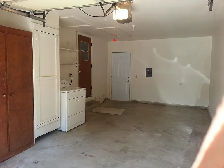 3709 N Beaver Ave — Photo 7