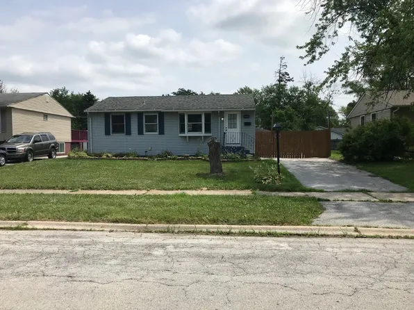 17 N Sycamore Ln, Glenwood, IL 60425