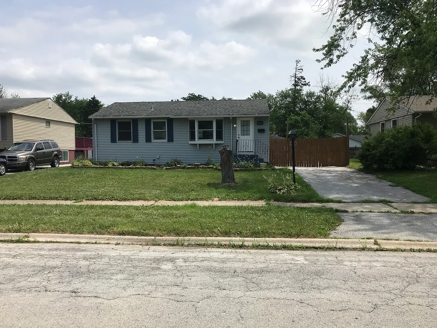 17 N Sycamore Ln photo 1