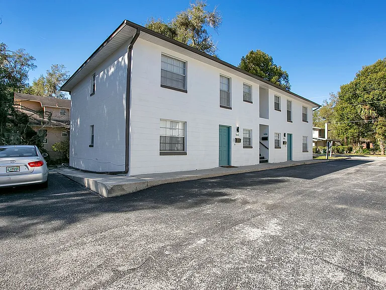 1316 E Fort King St — Photo 4