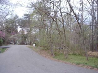 8421 Manor View Rd, Lusby, MD 20657