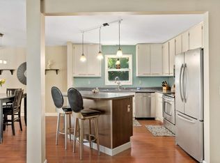 5117 Kimberly Rd, Minnetonka, MN 55345