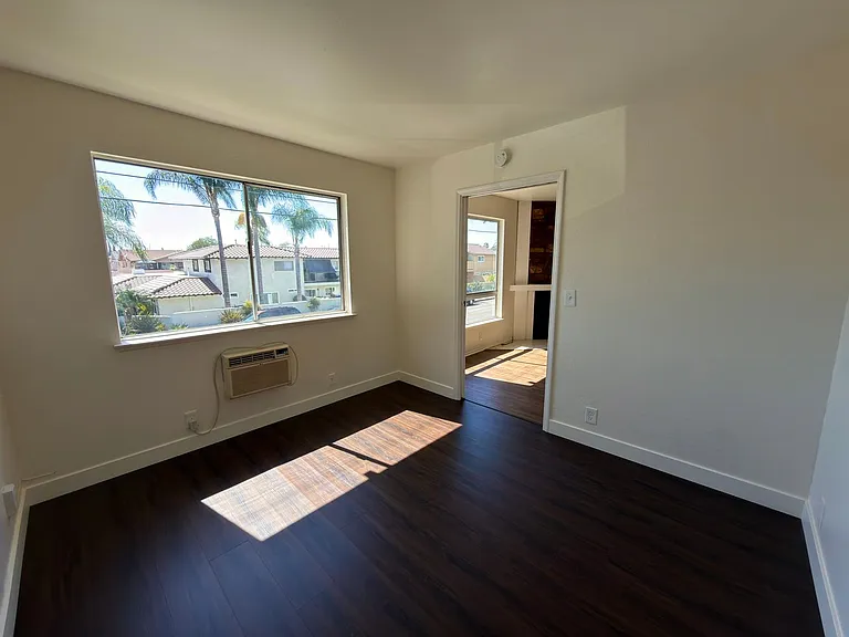 335 S Lemon St — Photo 11