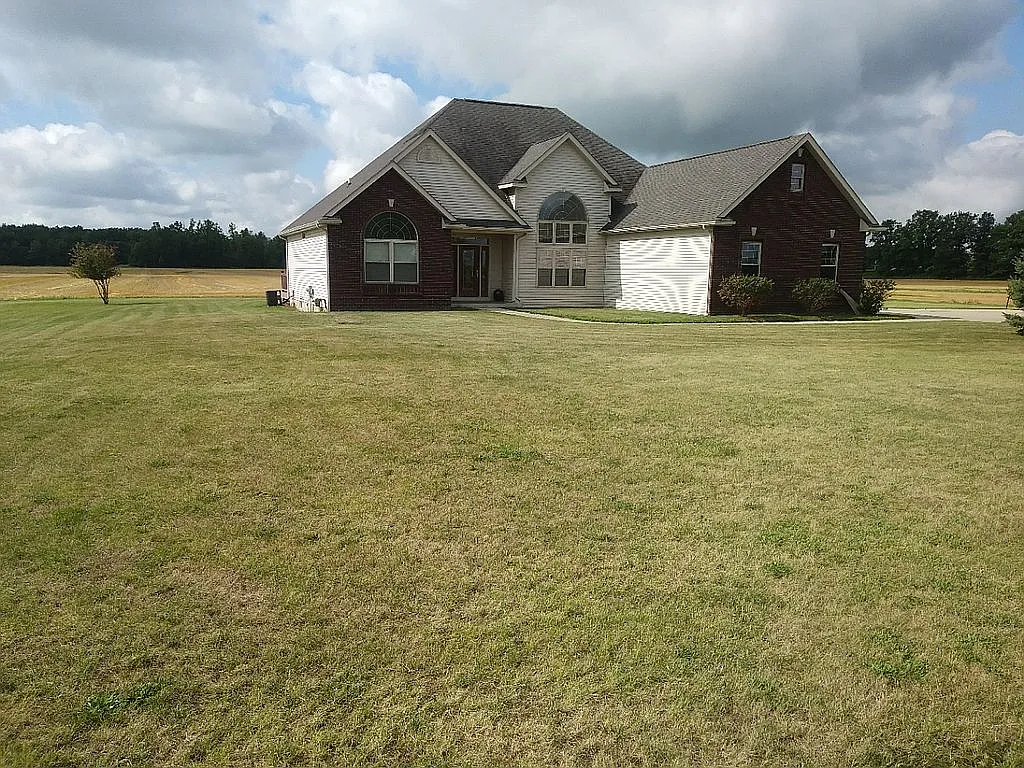 3719 Peet Rd photo 1