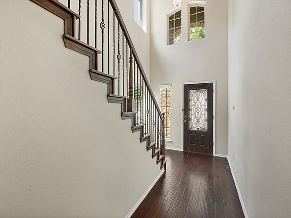 3rd image of 9909 Copperhead Ln