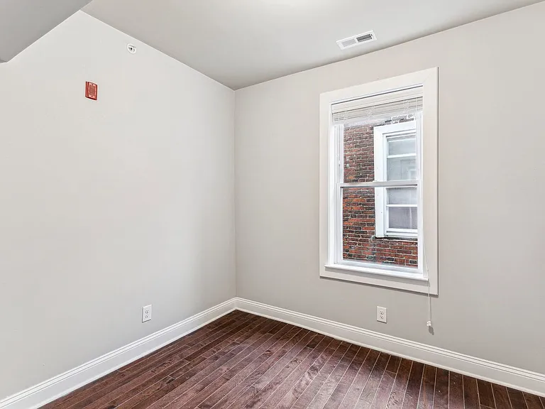 2928 W Oxford St #3 — Photo 10