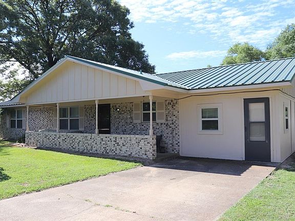 3rd image of 290 Sue Ln